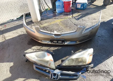 2004 Honda Accord 2.4 Ex from USA, damaged, VIN JHMCM56604C037367